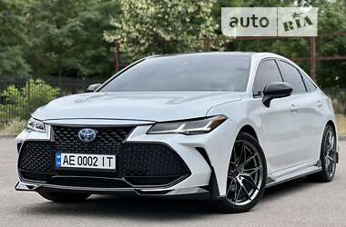 Седан Toyota Avalon 2021 в 