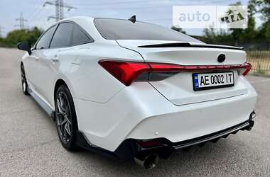 Седан Toyota Avalon 2021 в 