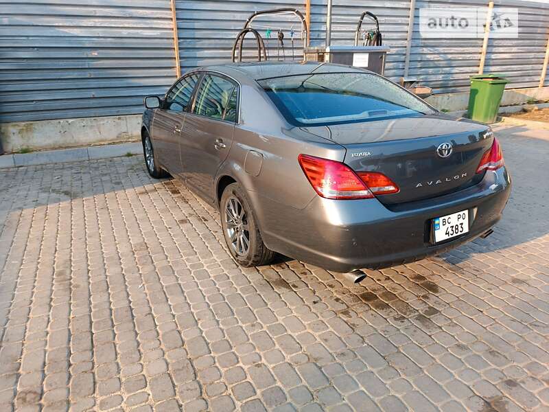 Седан Toyota Avalon 2007 в Львове