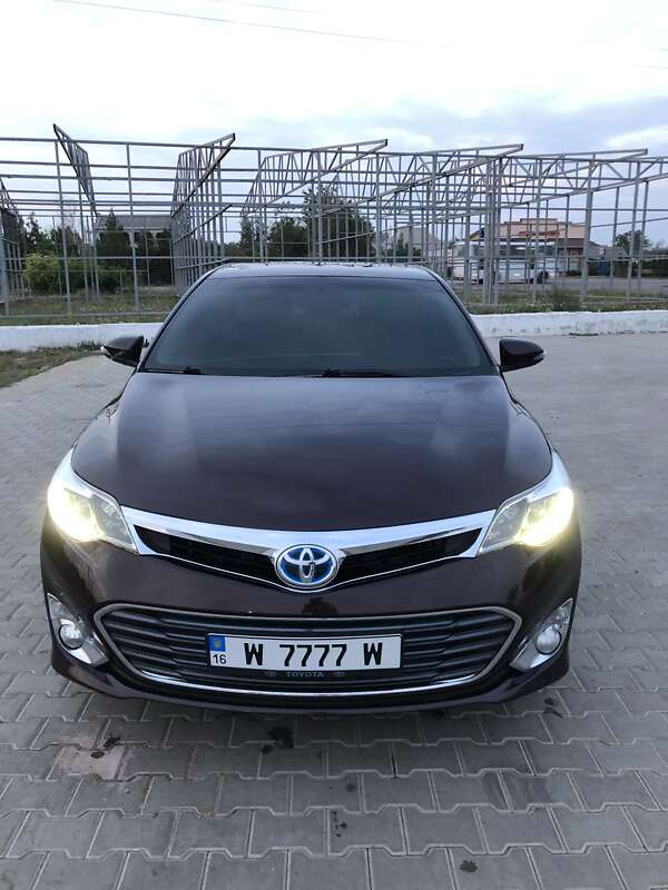 Седан Toyota Avalon 2013 в Одессе