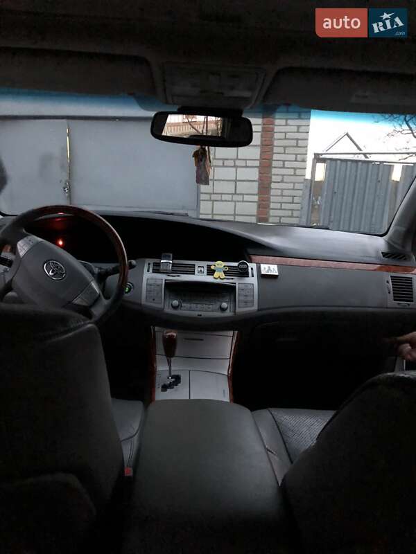 Седан Toyota Avalon 2006 в Теплике