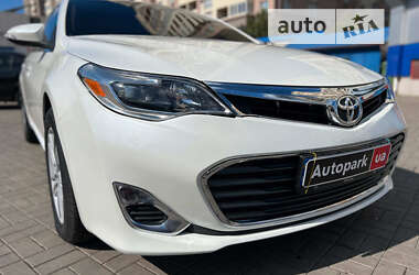 Седан Toyota Avalon 2012 в Одессе