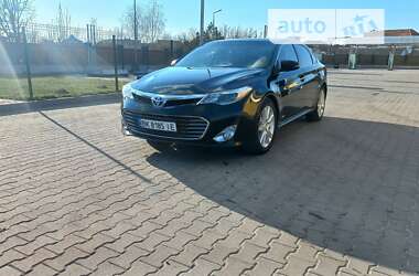 Седан Toyota Avalon 2015 в 