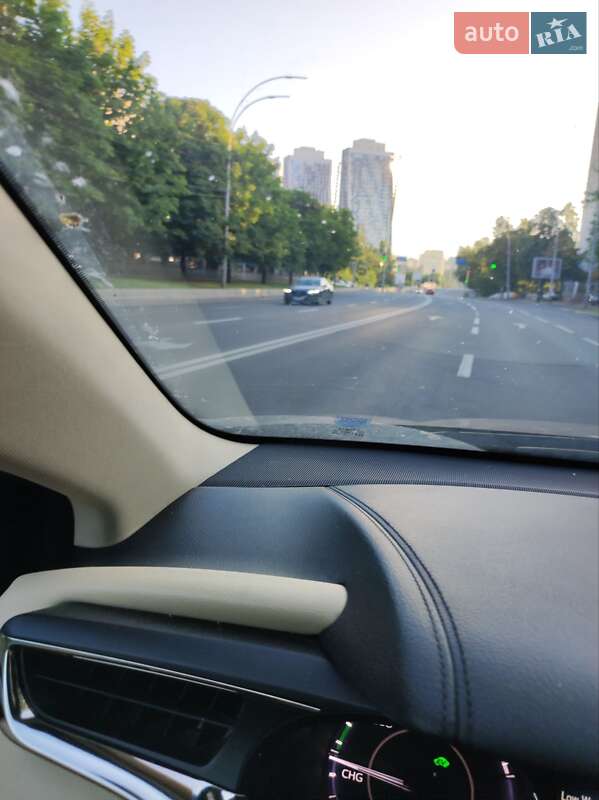 Седан Toyota Avalon 2013 в Киеве