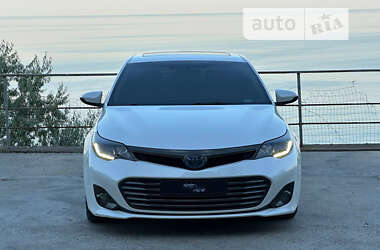 Седан Toyota Avalon 2013 в 