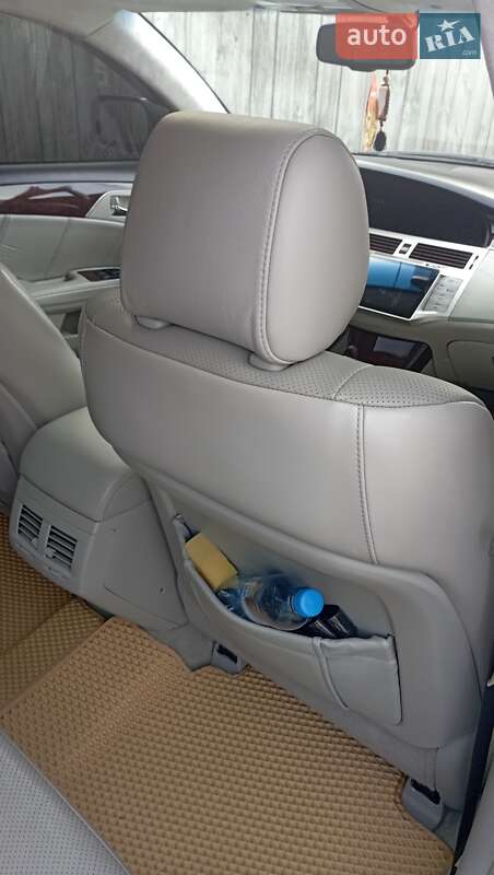 Седан Toyota Avalon 2007 в Куликівці