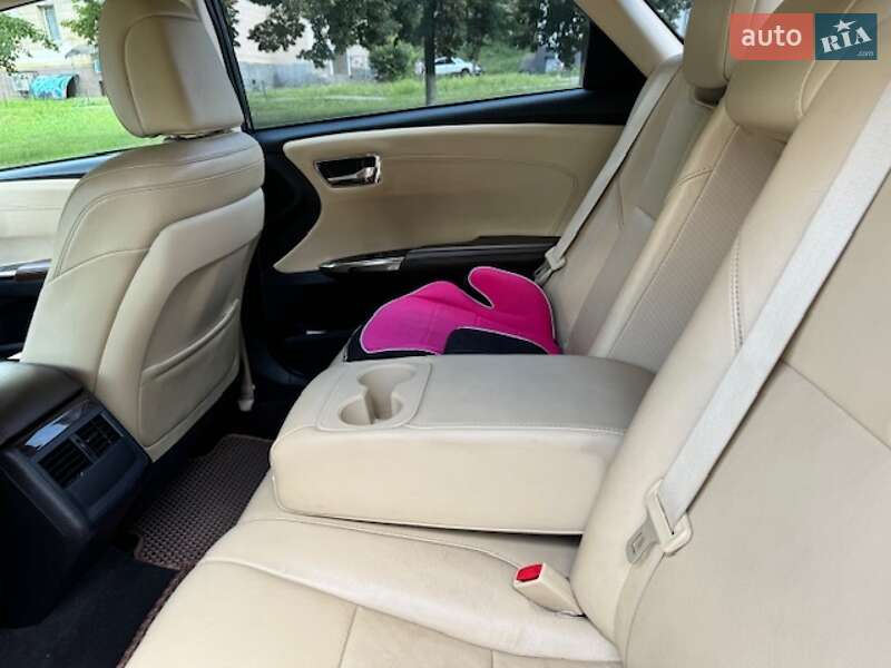 Седан Toyota Avalon 2015 в Киеве фото 5 Седан Toyota Avalon 2015 в Киеве