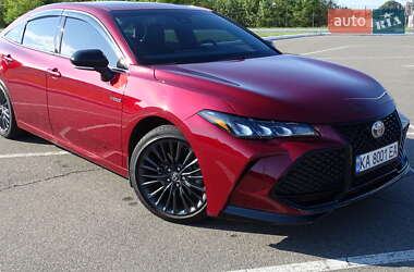 Седан Toyota Avalon 2019 в 