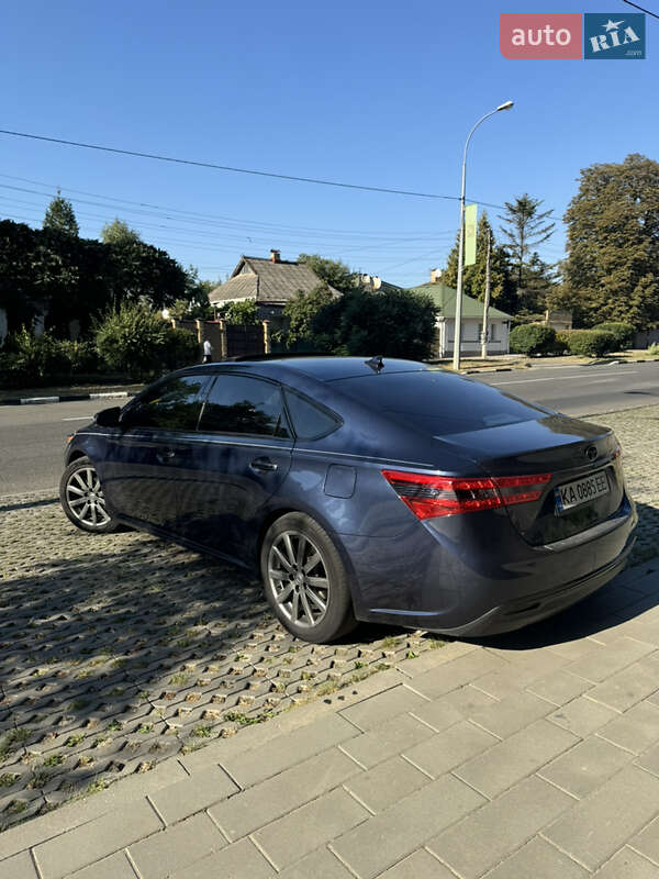 Седан Toyota Avalon 2014 в Харкові