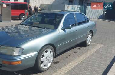 Седан Toyota Avalon 1996 в Кропивницком