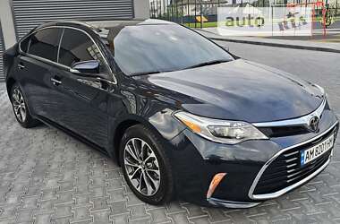 Седан Toyota Avalon 2018 в Хмельницькому