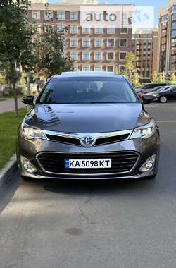 Седан Toyota Avalon 2012 в Києві