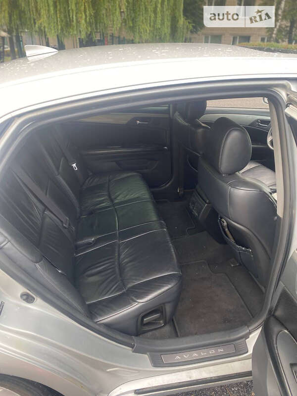 Седан Toyota Avalon 2005 в Виннице