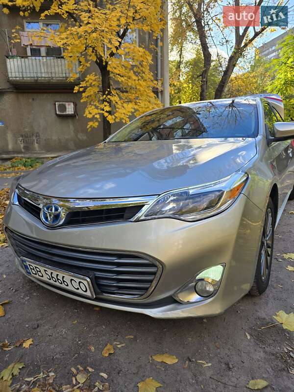 Седан Toyota Avalon 2013 в Днепре