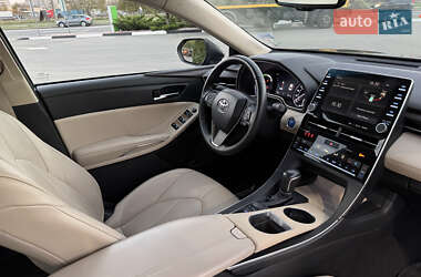 Седан Toyota Avalon 2020 в 