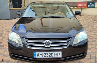 Седан Toyota Avalon 2007 в Умані