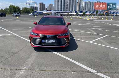 Седан Toyota Avalon 2020 в Киеве