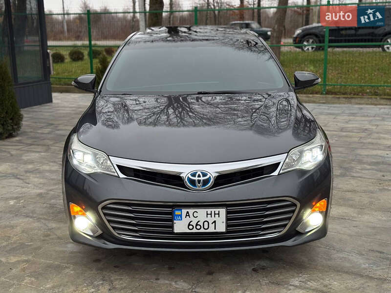 Седан Toyota Avalon 2013 в Ивано-Франковске