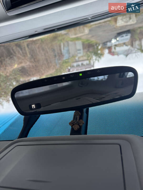 Седан Toyota Avalon 2015 в Чорноморську