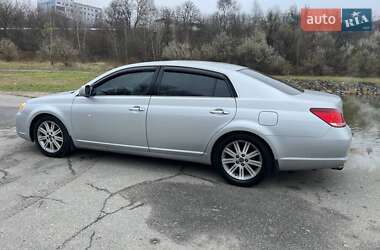 Седан Toyota Avalon 2005 в Добропіллі