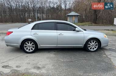 Седан Toyota Avalon 2005 в Добропіллі