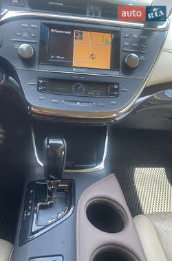 Седан Toyota Avalon 2013 в Виннице