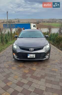 Седан Toyota Avalon 2015 в Киеве