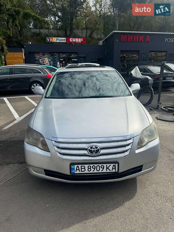 Седан Toyota Avalon 2005 в Києві