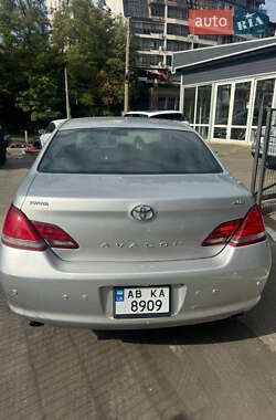 Седан Toyota Avalon 2005 в Києві