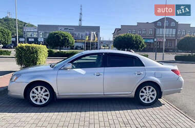 Седан Toyota Avalon 2006 в 