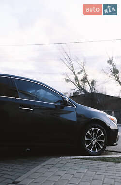 Седан Toyota Avalon 2015 в 