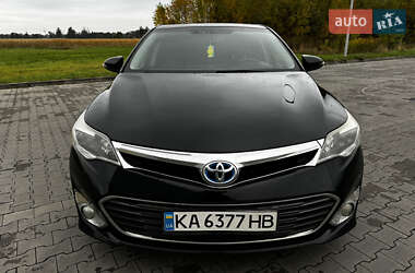 Седан Toyota Avalon 2015 в 