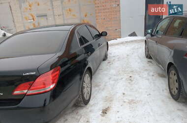 Седан Toyota Avalon 2007 в Ківерцях