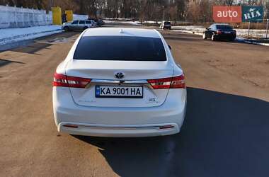 Седан Toyota Avalon 2013 в 