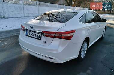 Седан Toyota Avalon 2013 в 