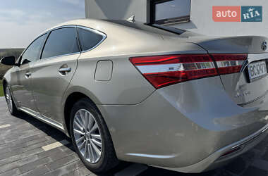 Седан Toyota Avalon 2014 в 
