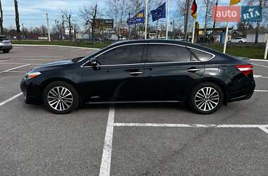 Седан Toyota Avalon 2015 в 