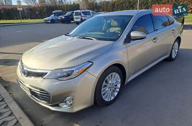 Седан Toyota Avalon 2013 в Києві
