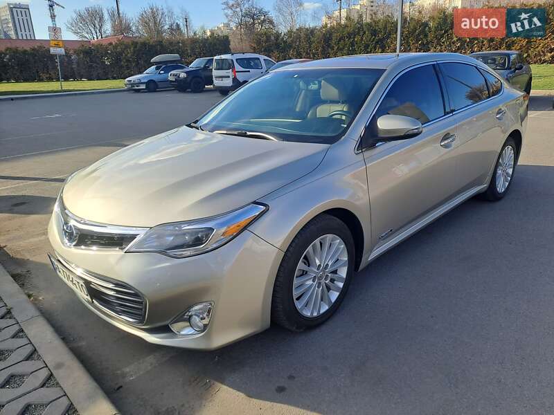 Toyota Avalon 2013