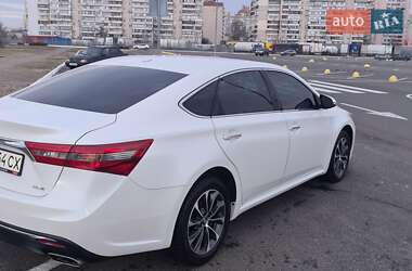 Седан Toyota Avalon 2016 в 