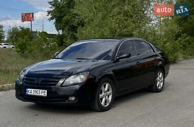 Седан Toyota Avalon 2005 в Киеве