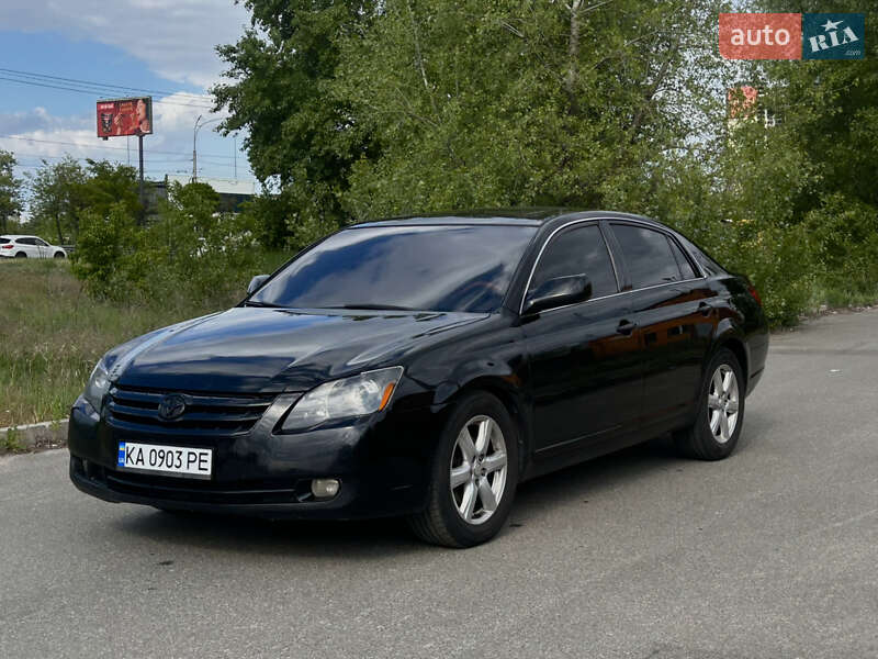 Toyota Avalon 2005