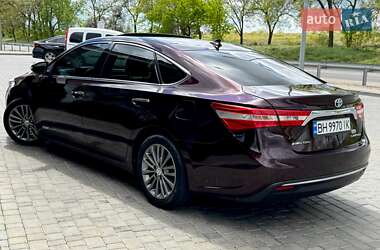 Седан Toyota Avalon 2013 в 