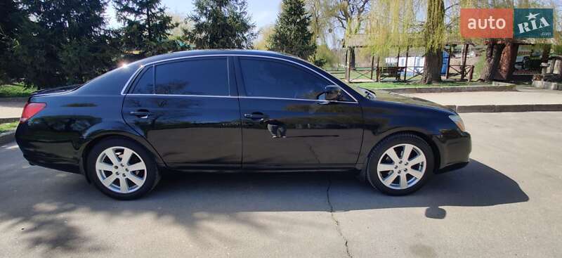Седан Toyota Avalon 2007 в Белой Церкви