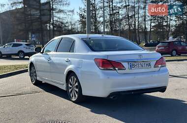 Седан Toyota Avalon 2010 в 