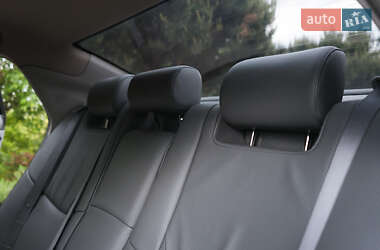 Седан Toyota Avalon 2006 в 