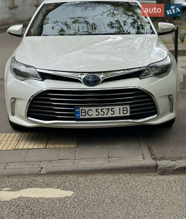 Toyota Avalon 2016
