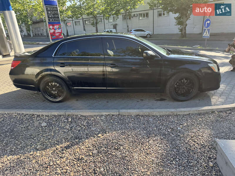 Седан Toyota Avalon 2006 в Одесі