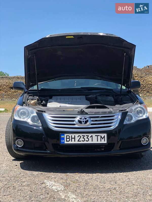 Седан Toyota Avalon 2008 в Черноморске