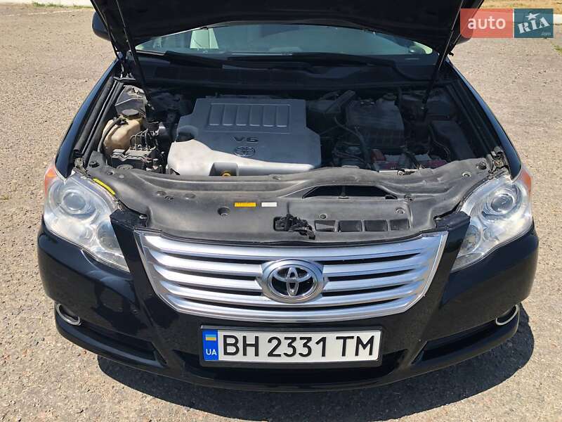 Седан Toyota Avalon 2008 в Черноморске